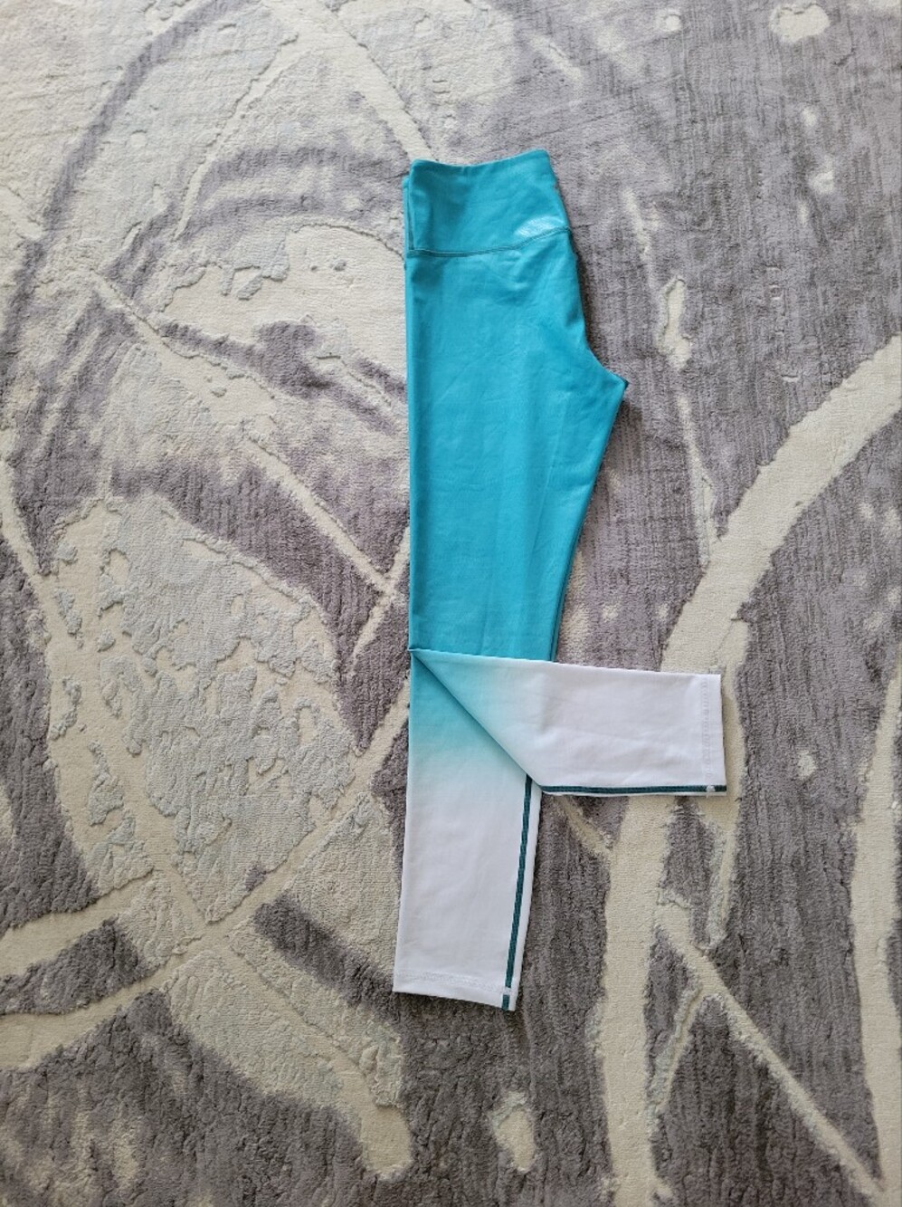 ZYIA Women's High Rise Teal and White Ombre Leggings Size 6-8